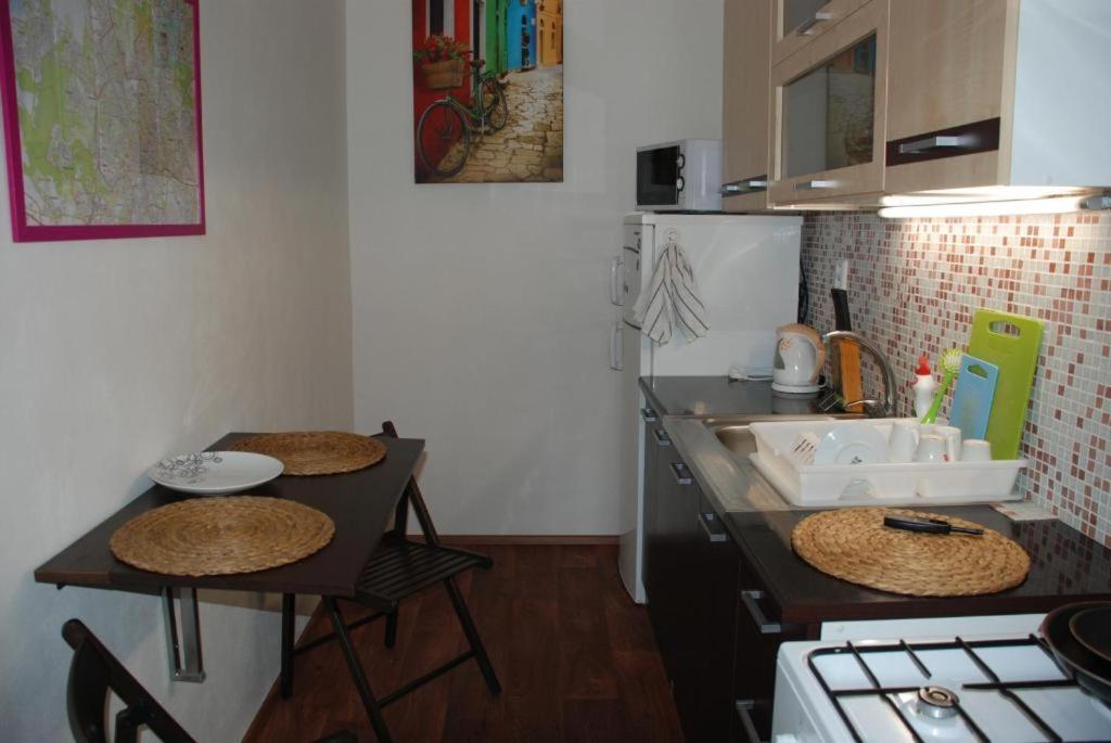 Apartment 5 Min By Walk To The Center Бърно Екстериор снимка